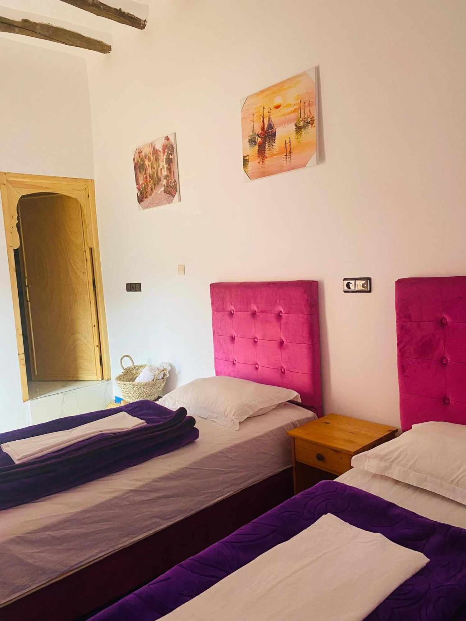 Kasbah Ait Bouguemez Hotell Agouti Exteriör bild
