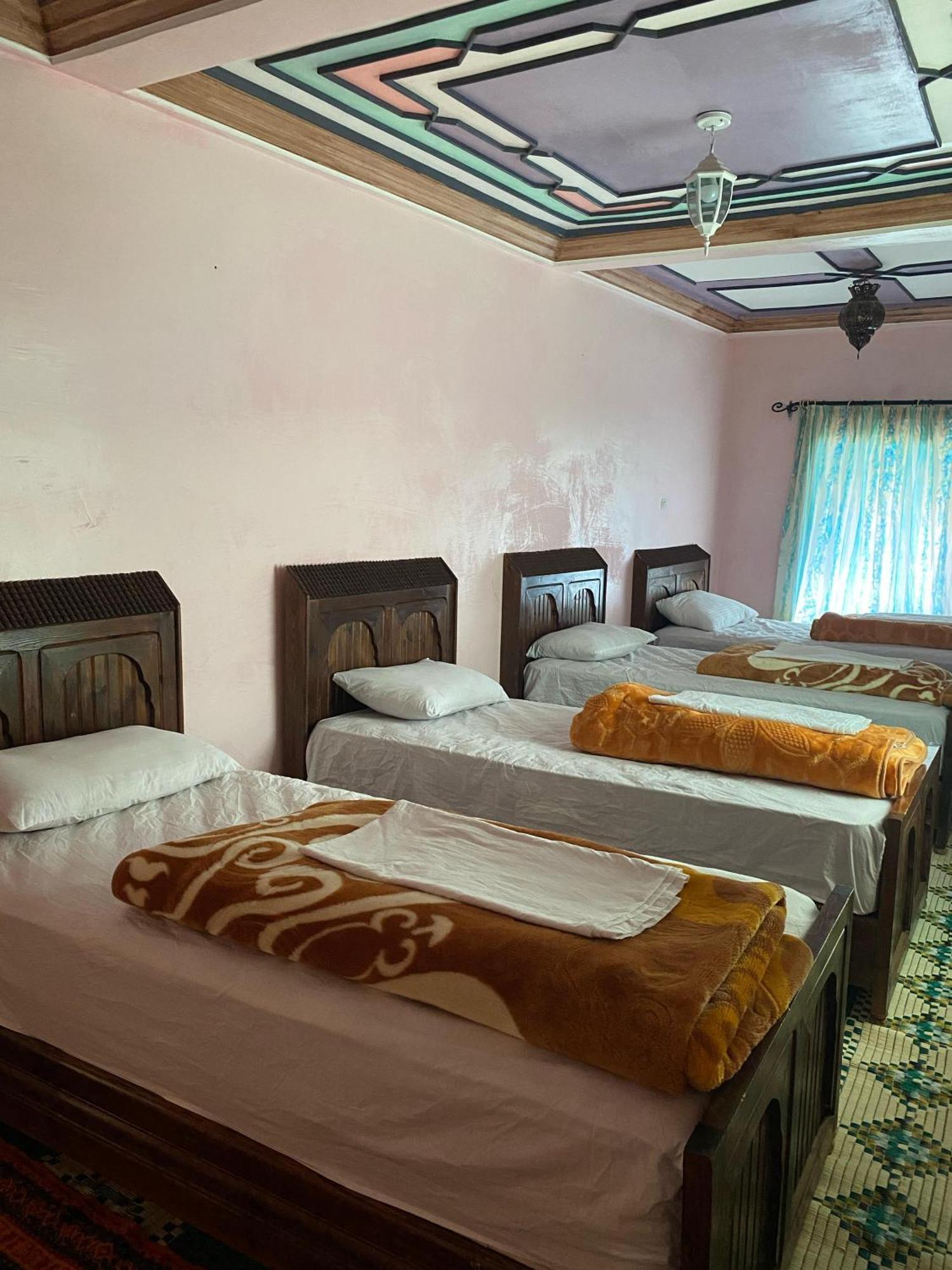 Kasbah Ait Bouguemez Hotell Agouti Exteriör bild