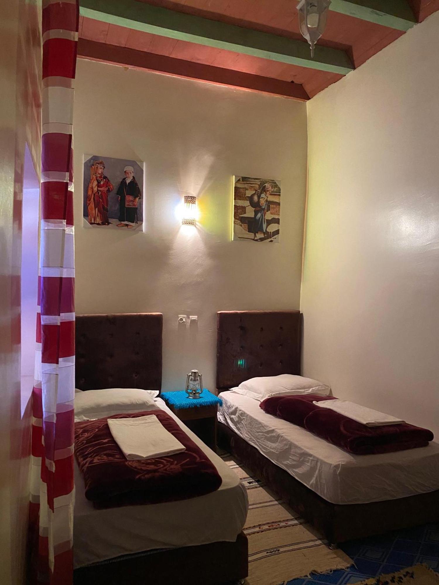 Kasbah Ait Bouguemez Hotell Agouti Exteriör bild