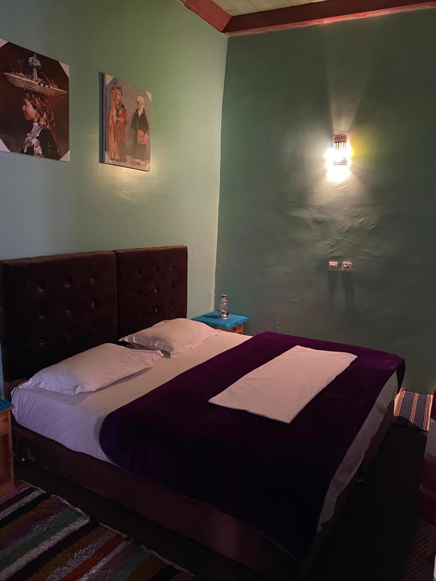 Kasbah Ait Bouguemez Hotell Agouti Exteriör bild