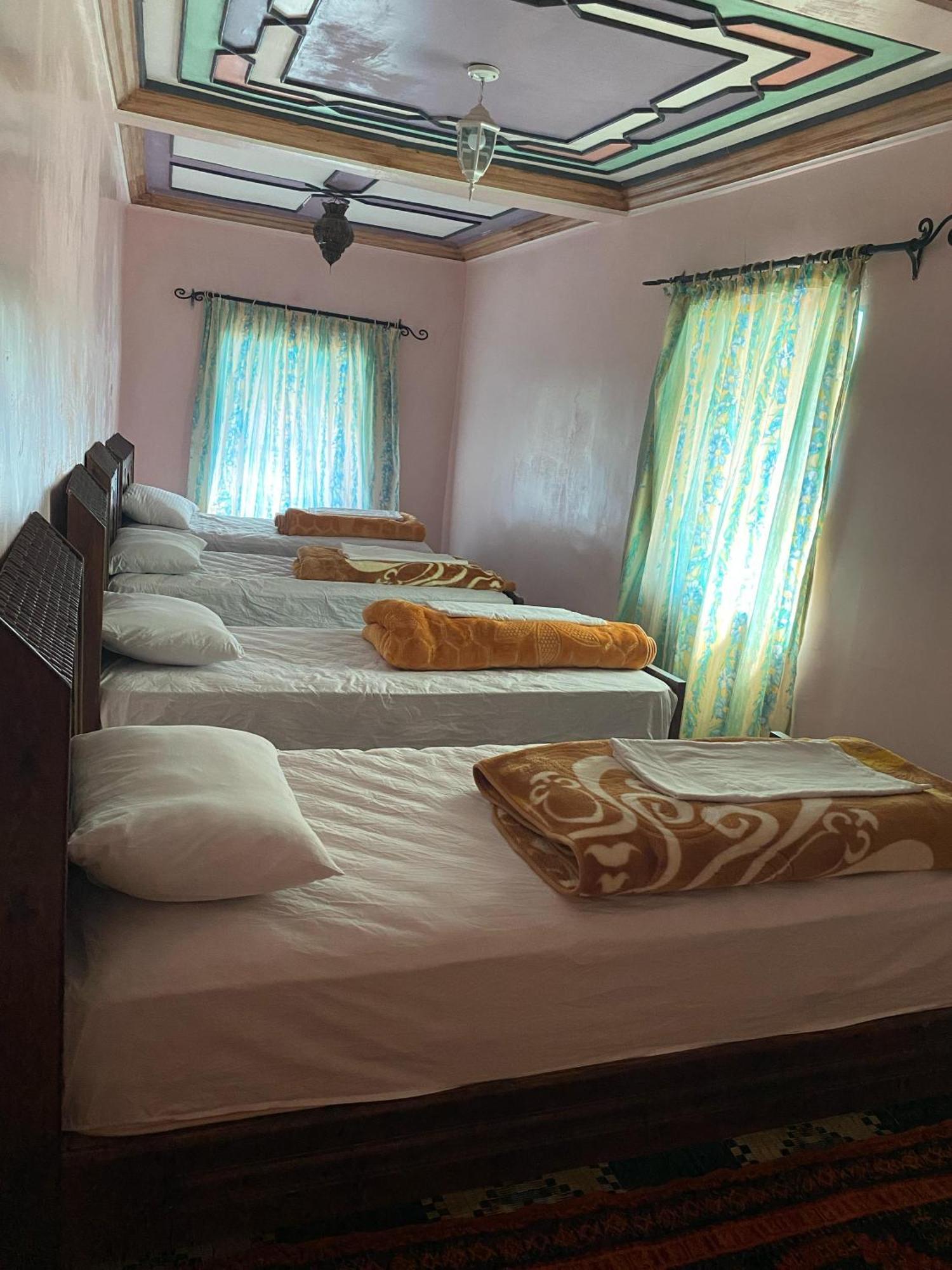 Kasbah Ait Bouguemez Hotell Agouti Exteriör bild