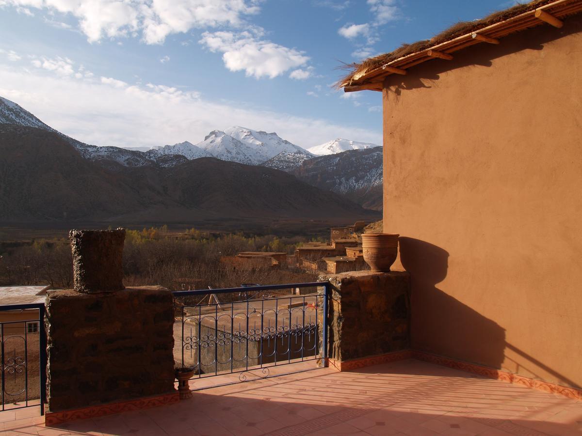 Kasbah Ait Bouguemez Hotell Agouti Exteriör bild