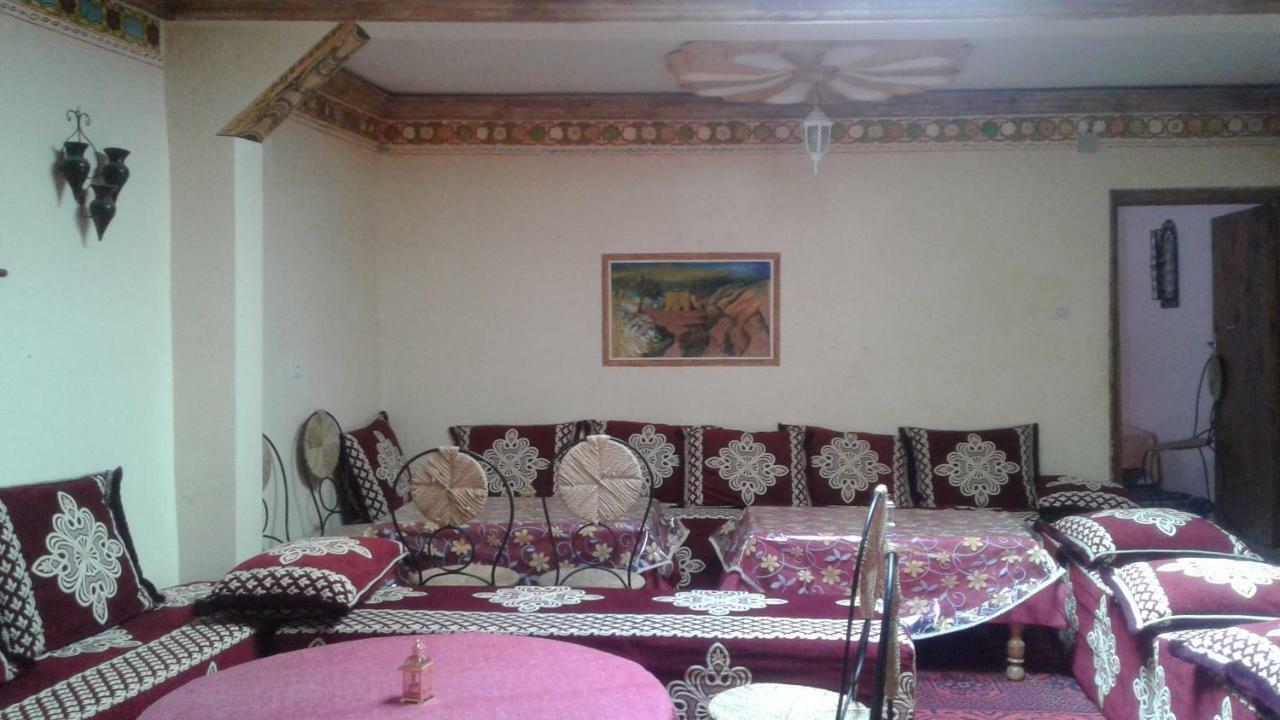 Kasbah Ait Bouguemez Hotell Agouti Exteriör bild